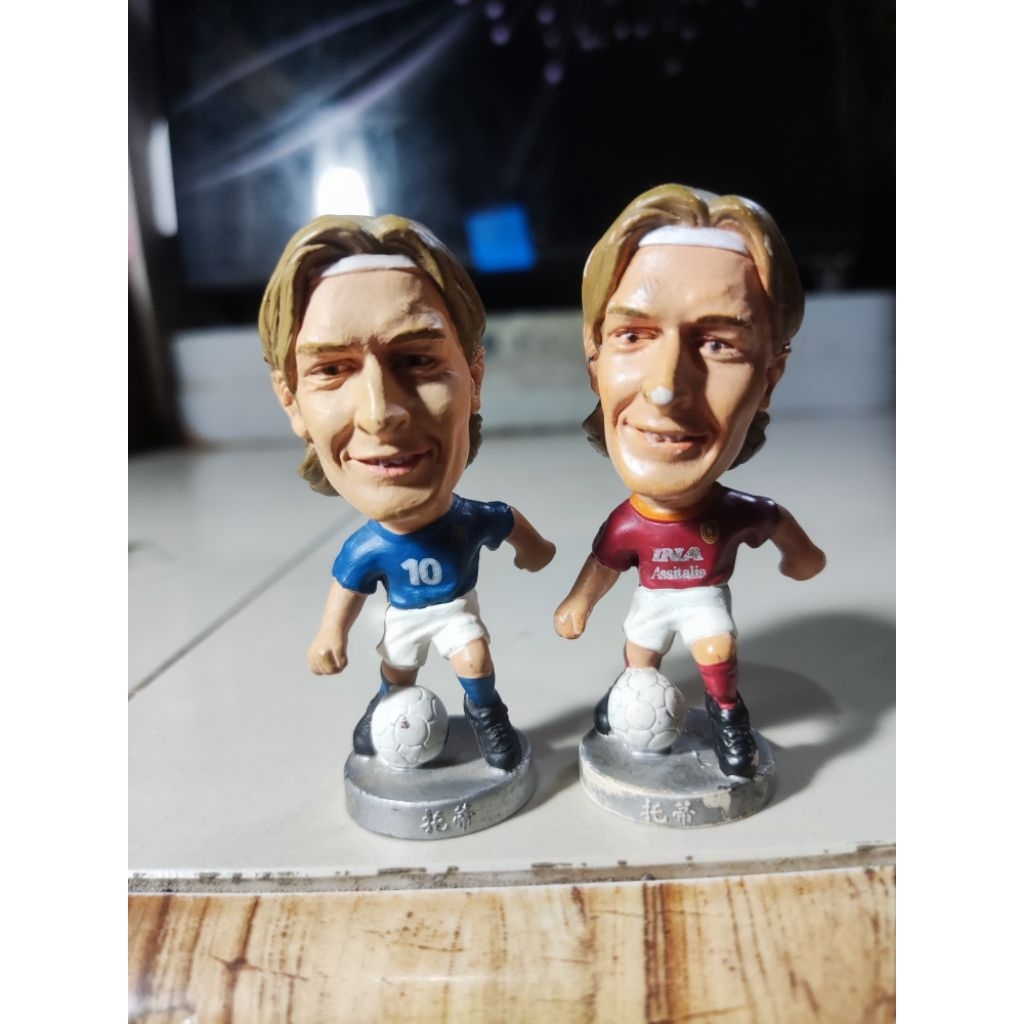 Action figure pemain bola mini brand pocket sports francesco totti #10