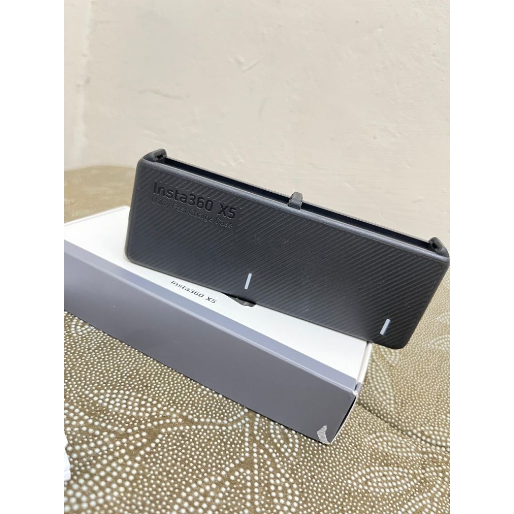 Charger Hub Insta360 X5 Second ORIGINAL