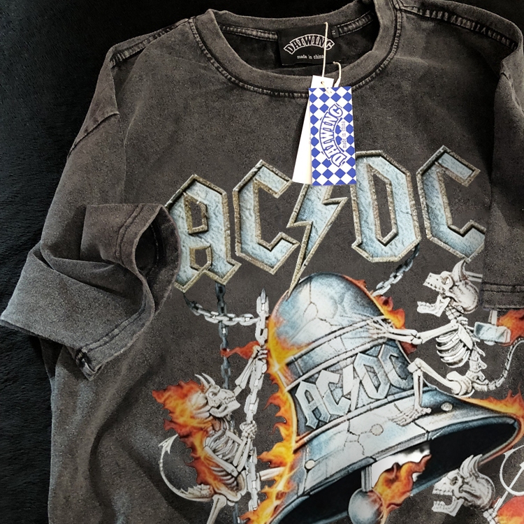 Disneay T shirt Pria | AC/DC Band Hell's Bells | Retro Batu Skull Api Setan Graffiti Cetak Pola Kaos