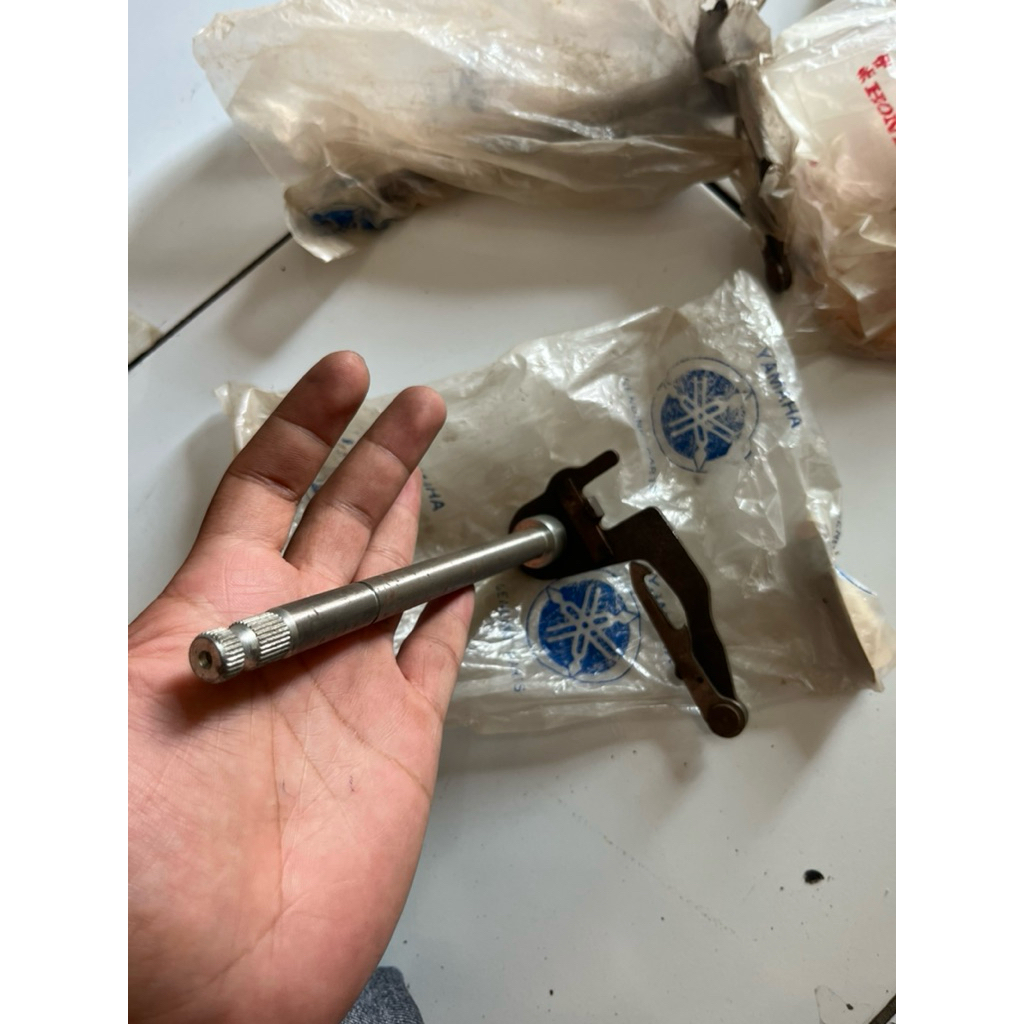 As perseneleng overan gigi tuas gigi Yamaha L2G L2S L2SN YB Original New Old Stock