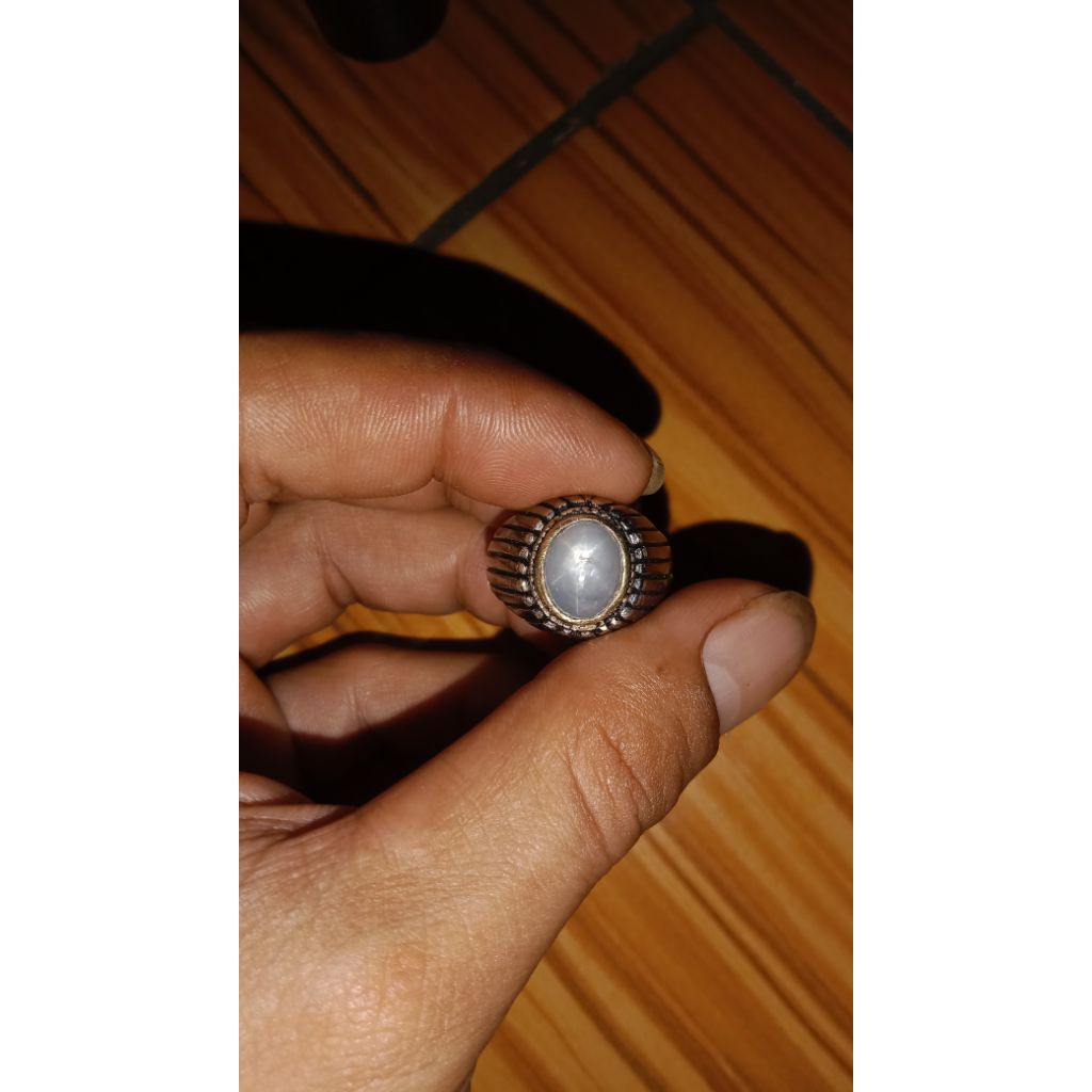 white safir star ceylon