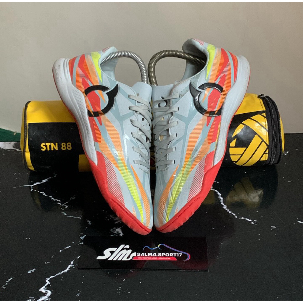 sepatu futsal bekas original