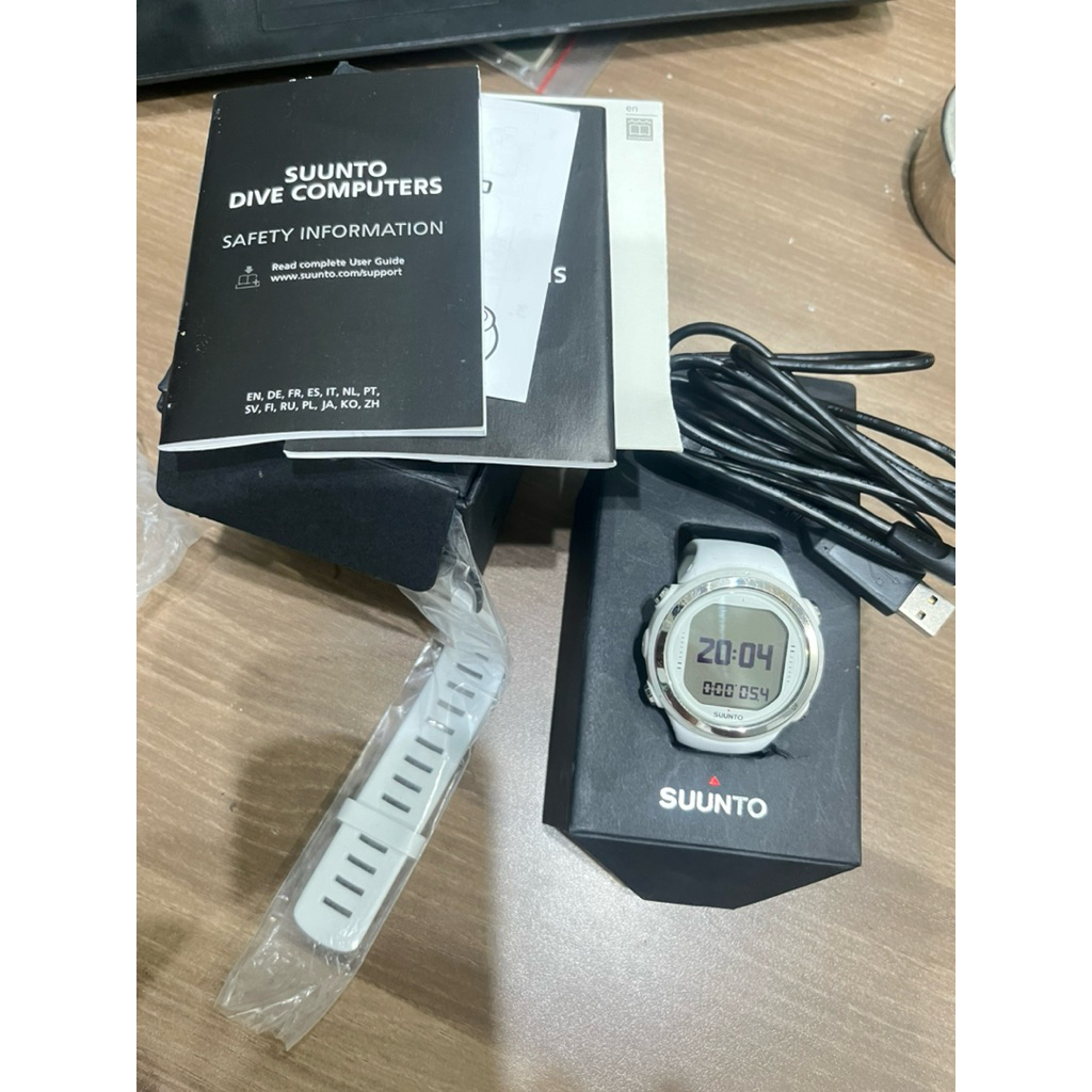 suunto d4i novo putih
