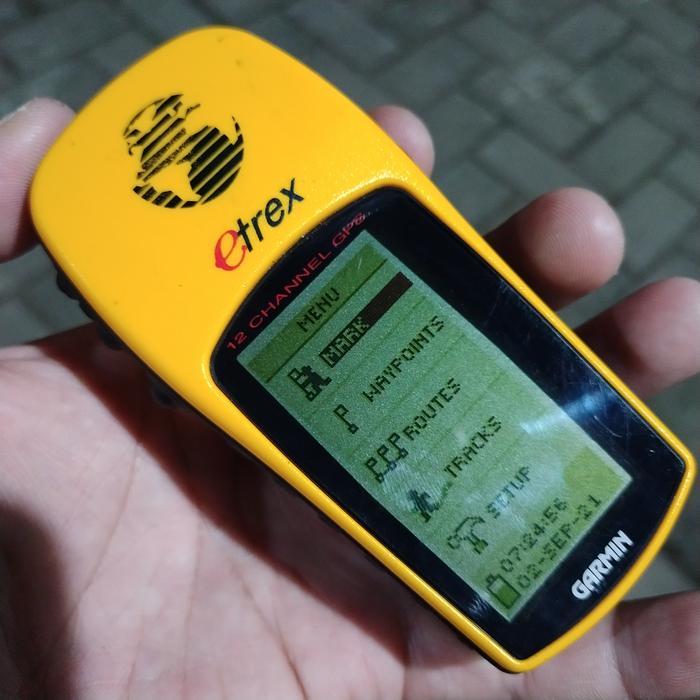 gps garmin e-trex basic yellow handheld monochrome 12 Channel satelit