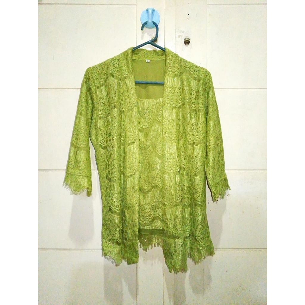 KebayaHijauPreloved
