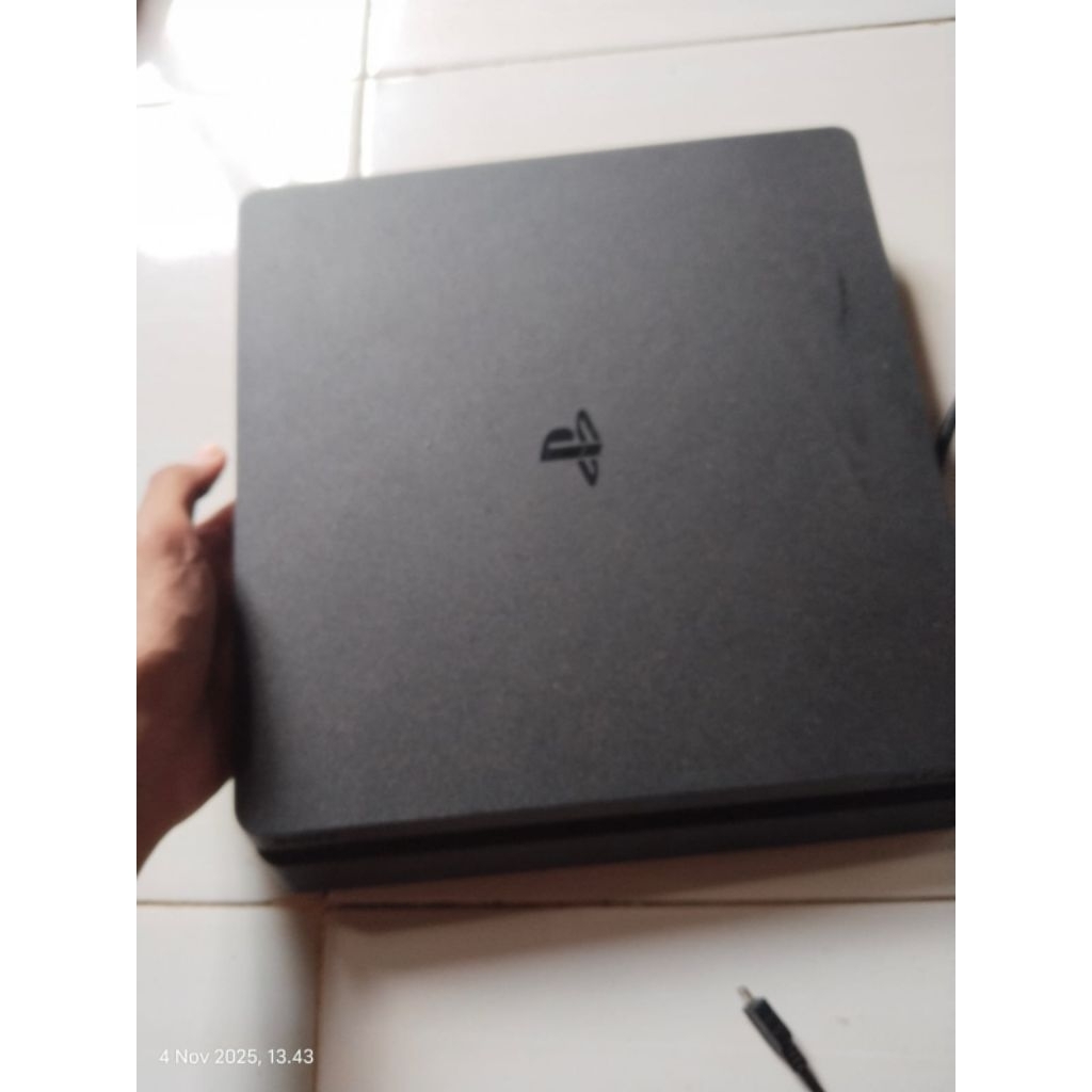 PS 4 slim original sekenn