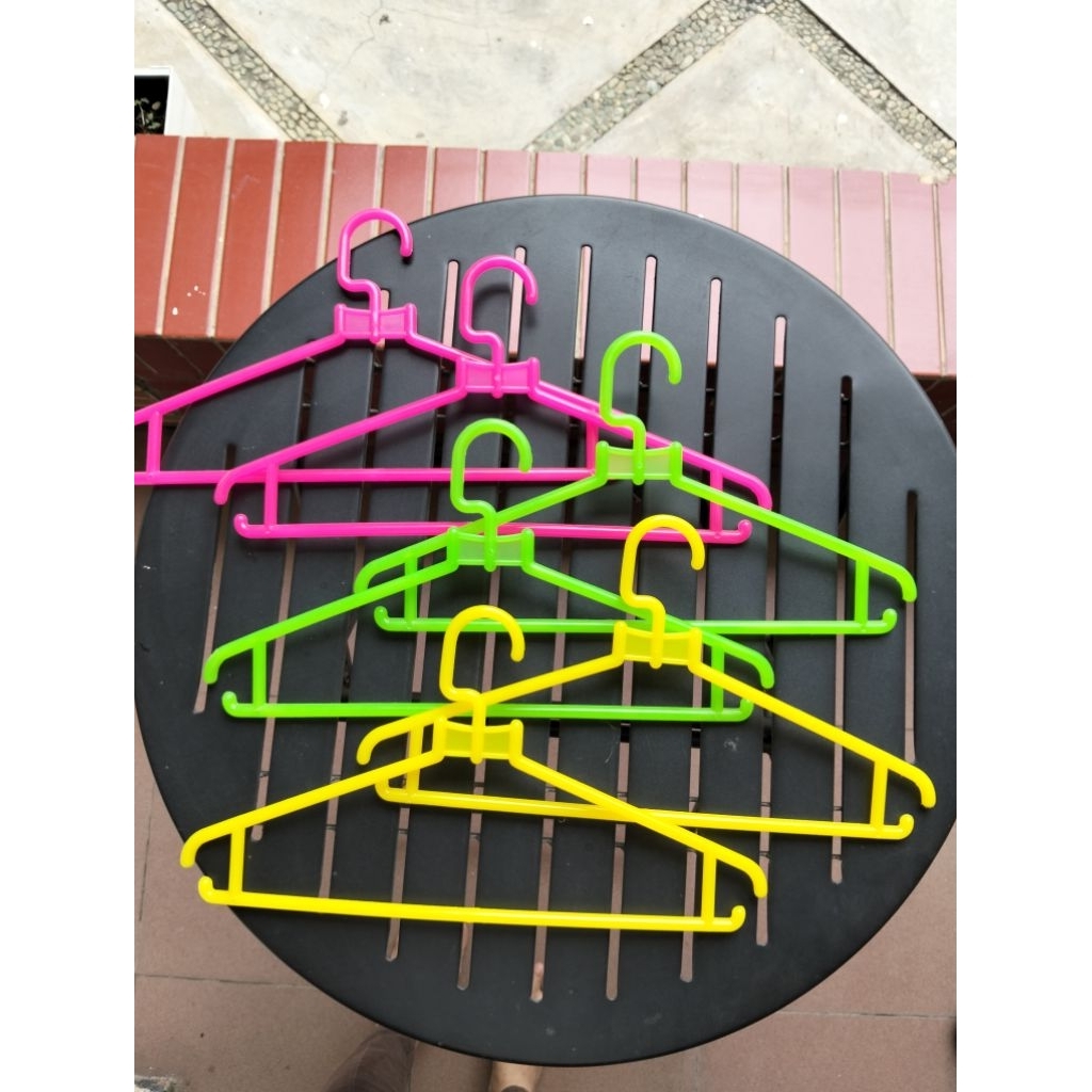 Jemuran Baju Gantungan Baju Plastik Hanger  Baju Kastok Pita Warna Warni