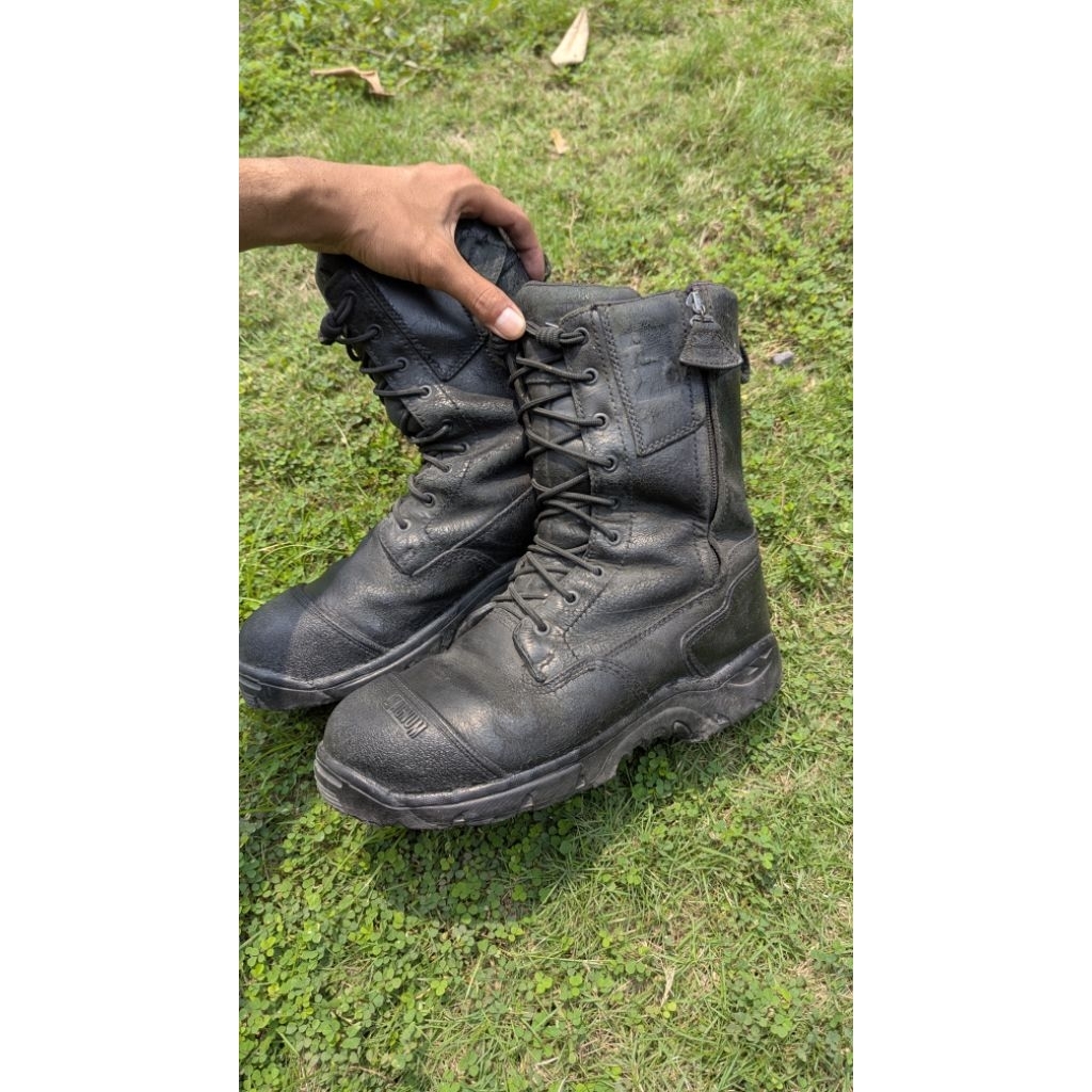 Sepatu Pemadam kebakaran Magnum Asli 43