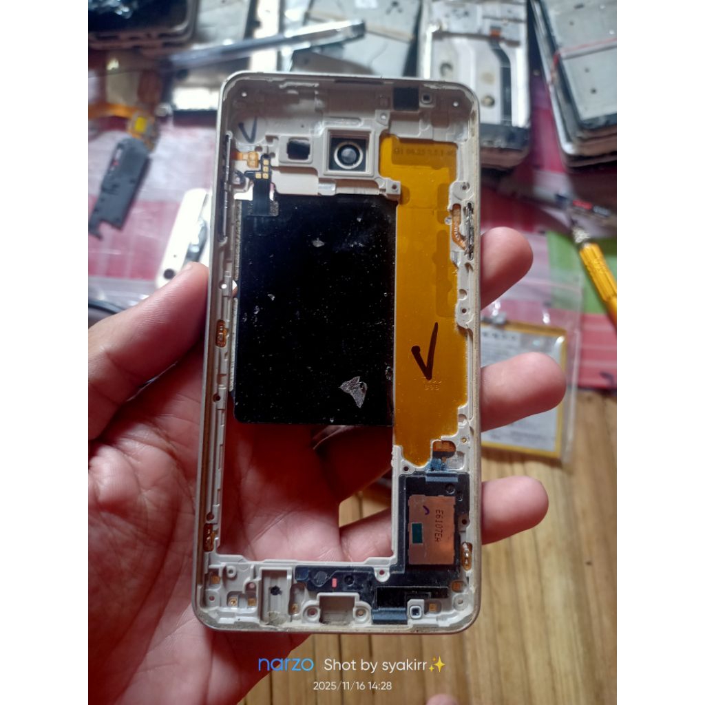 frame tatakan lcd Samsung a7 2016 ORI copotan