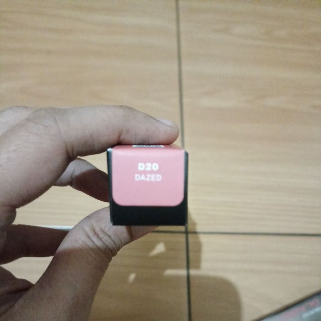 Preloved Make Over Powerstay Glazed Dazed