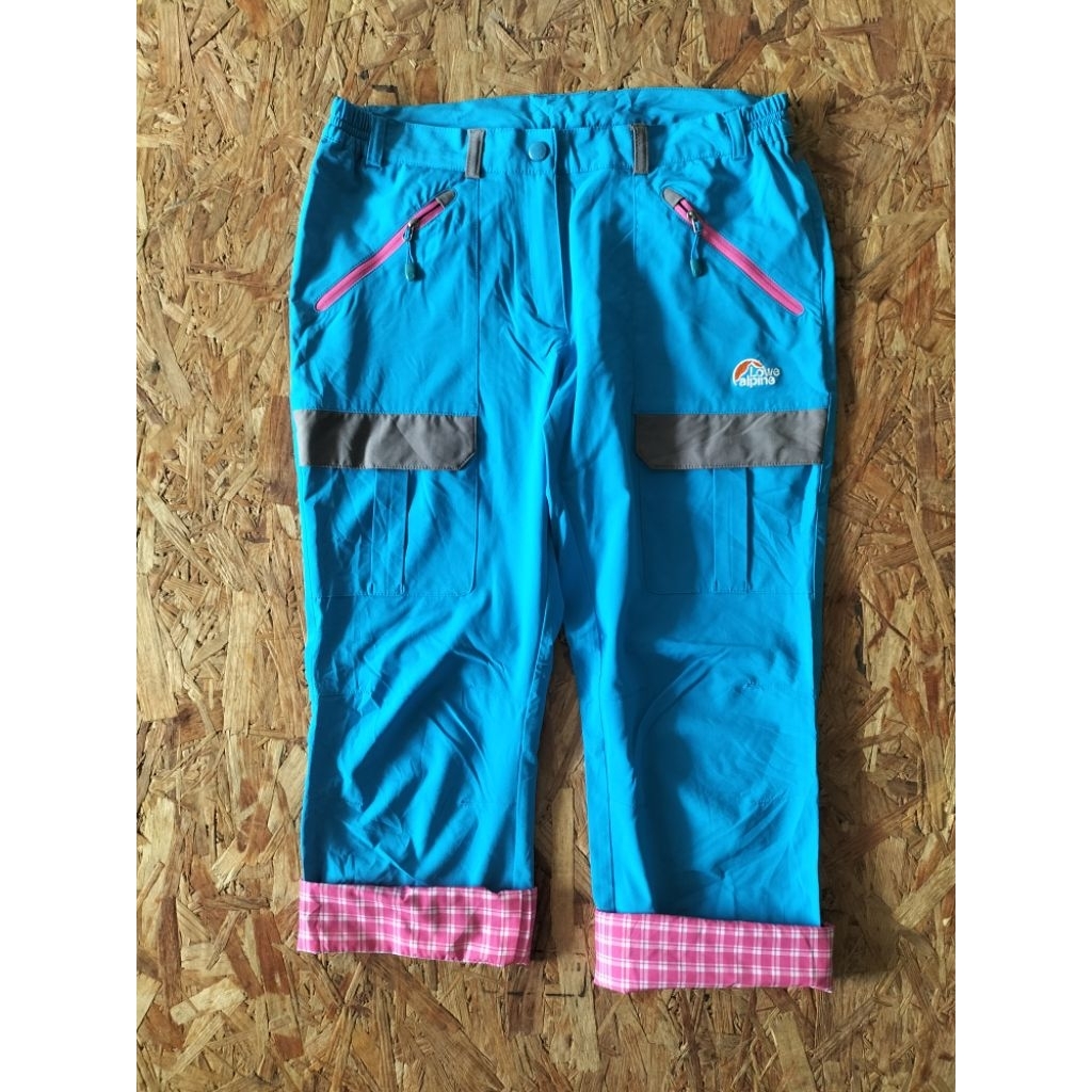 celana pendek low Alpine