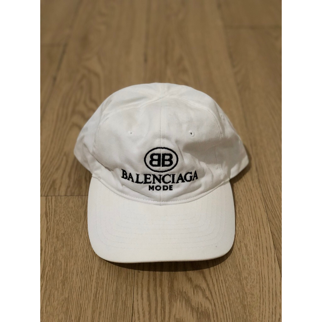 Topi luxury balenciaga