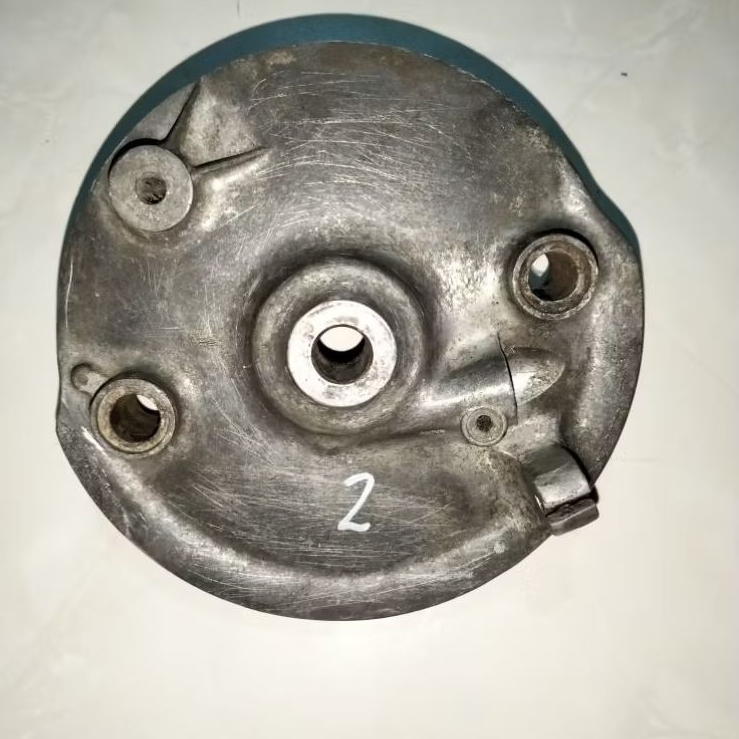 Tutup tromol depan 2 motor Honda CB 125 CB 200 CB 175 twin