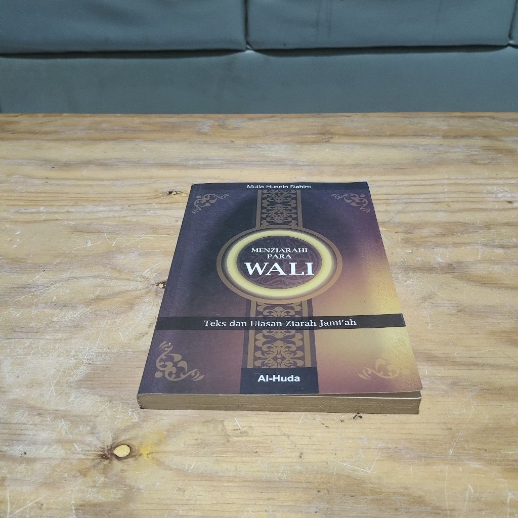 Buku Menziarahi Para Wali