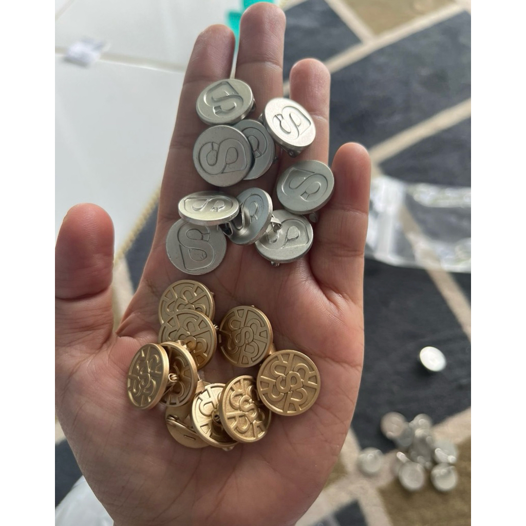 Round Brooch Buttonscarves