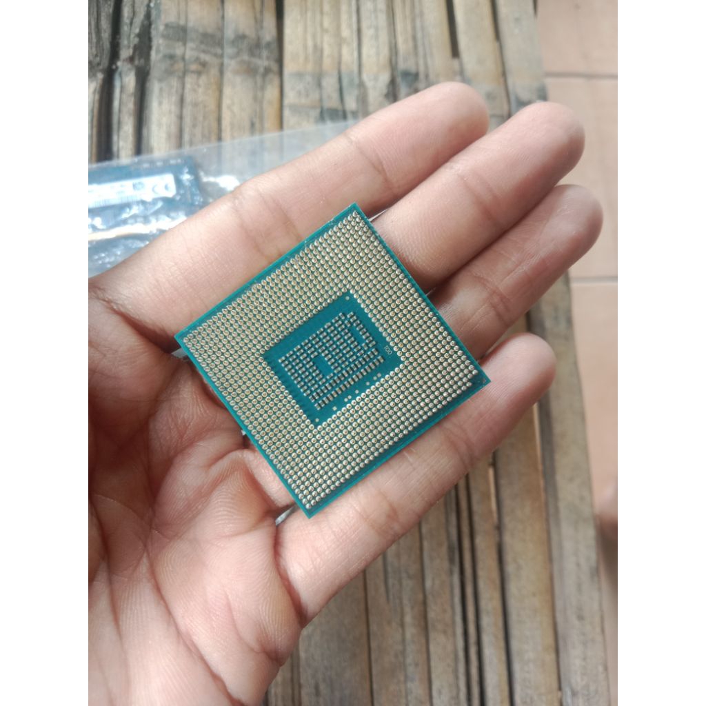 prosesor laptop core I3 gen 4 copotan laptop hp-1000