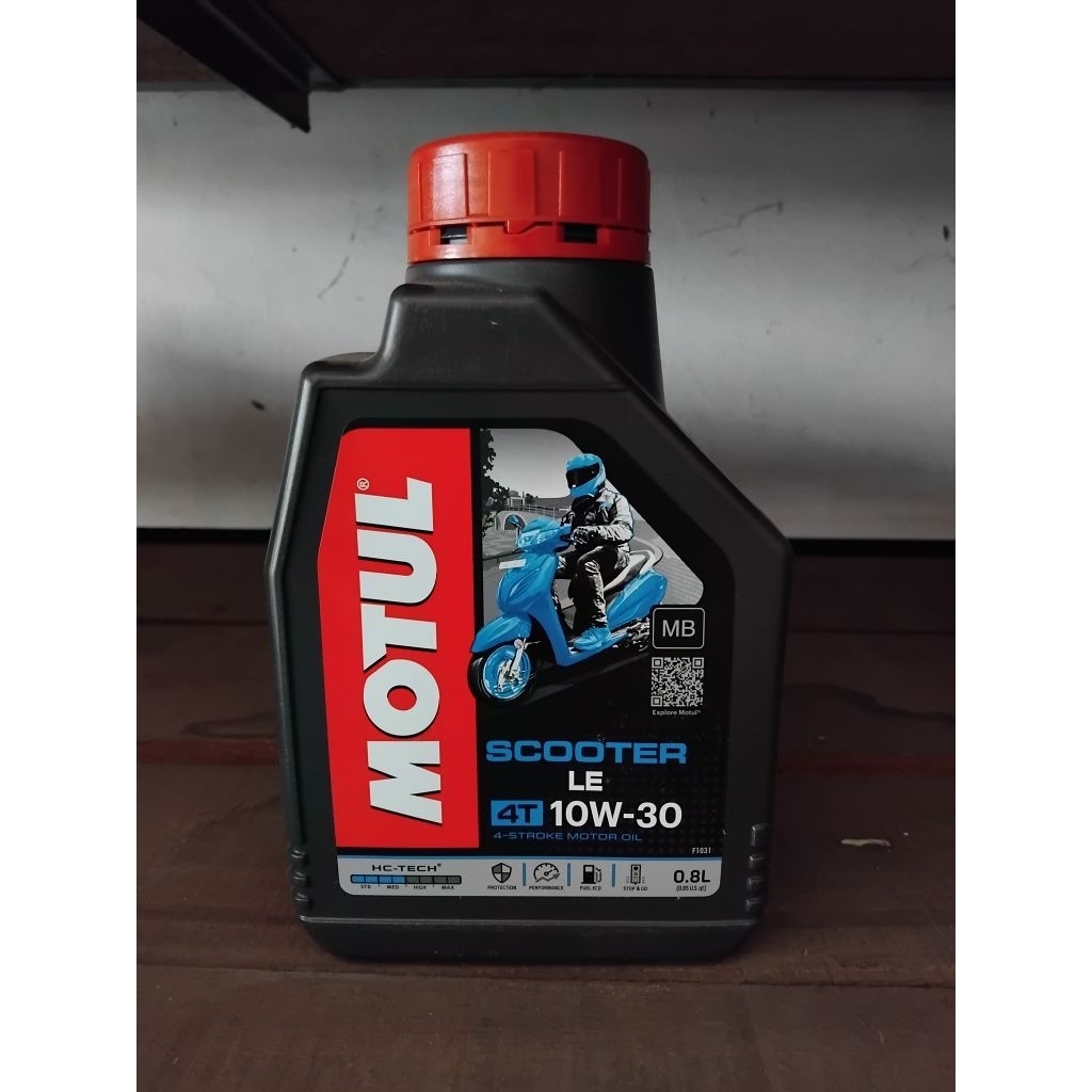 oli mesin motul
