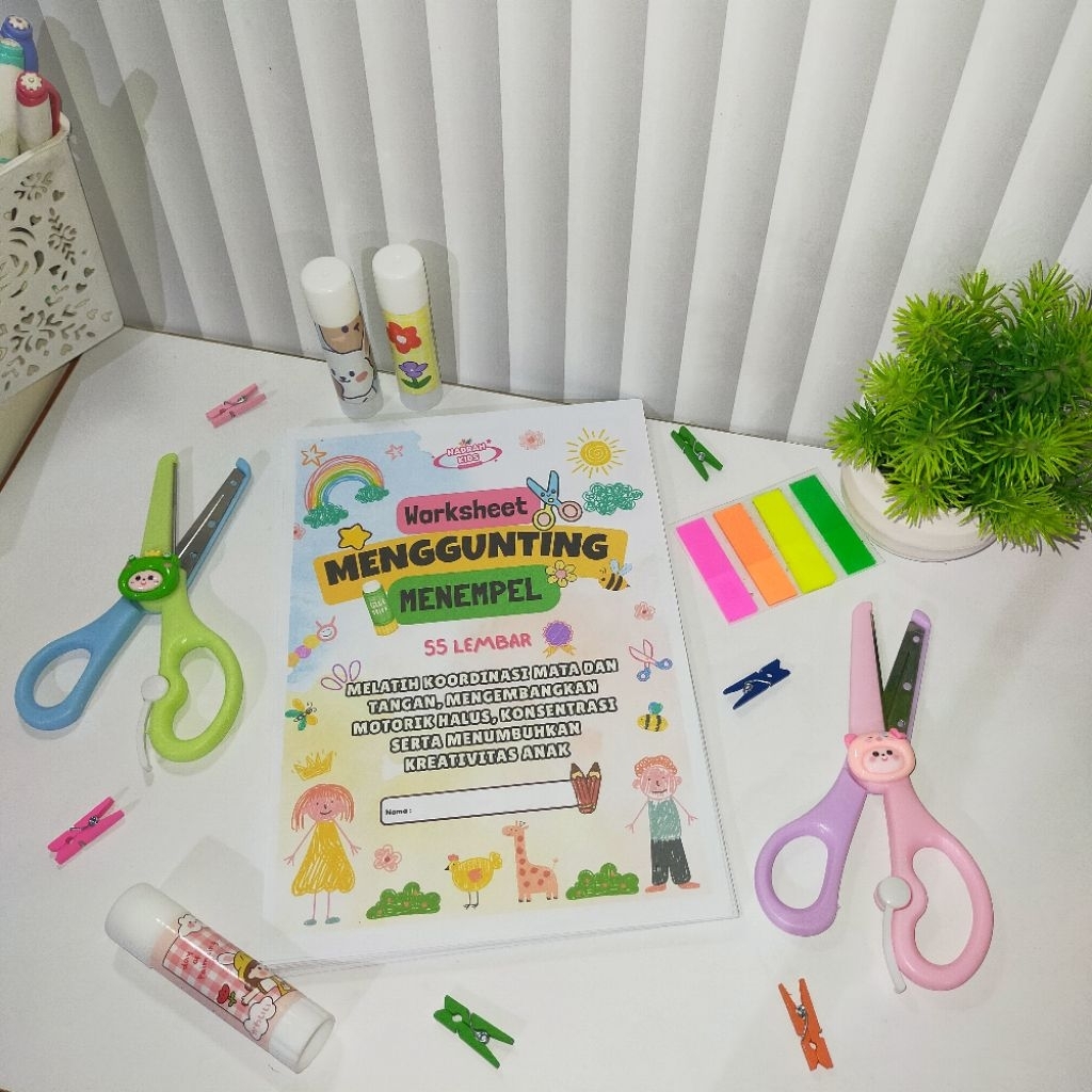 Lembar Kegiatan Anak edisi Menggunting dan Menempel 55 halaman