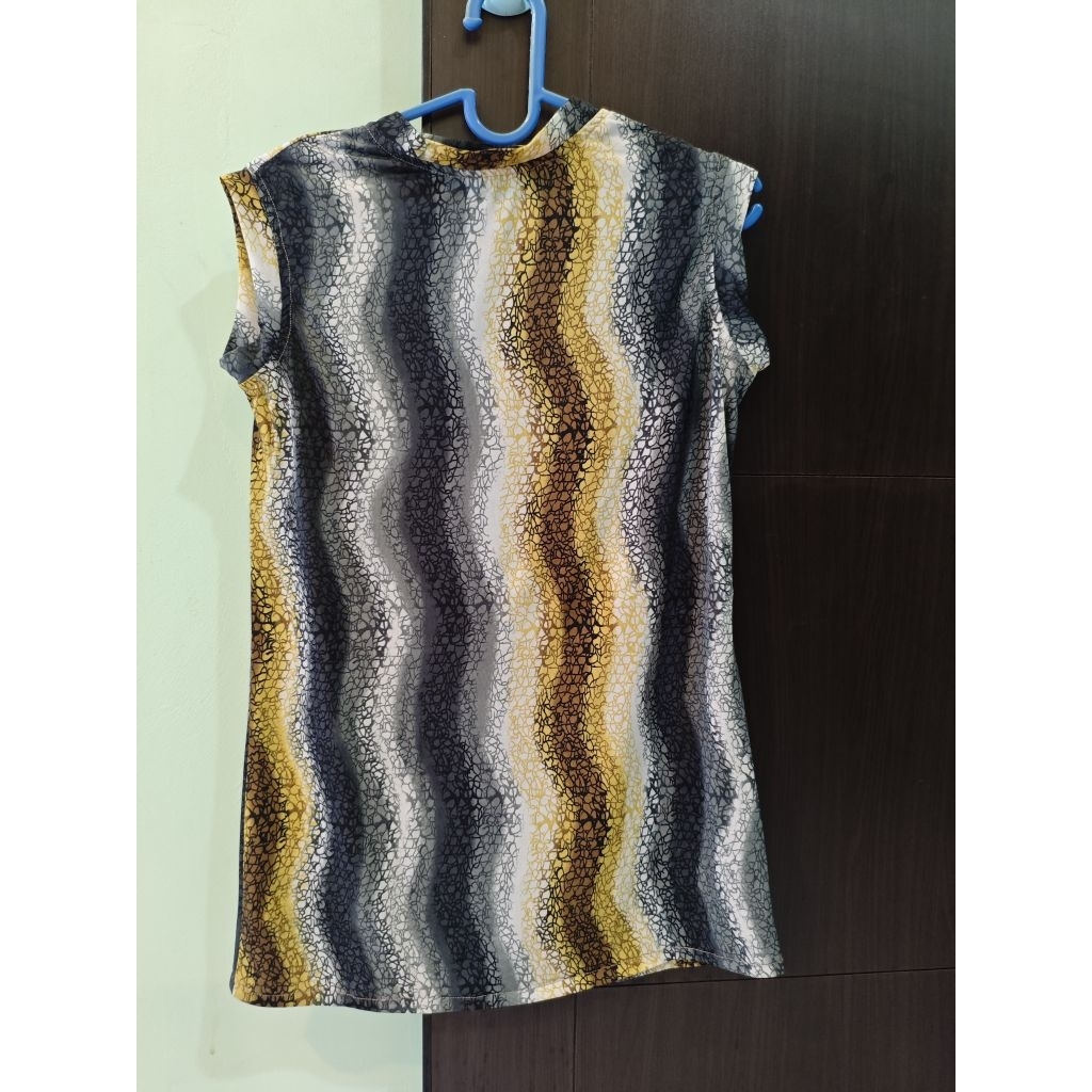 atasan lekbong wanita motif tiedie