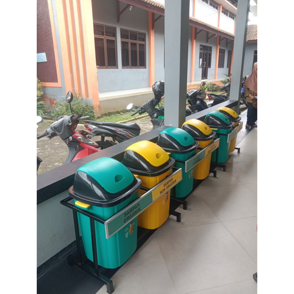 Tempat sampah organik dan non organik 50 liter