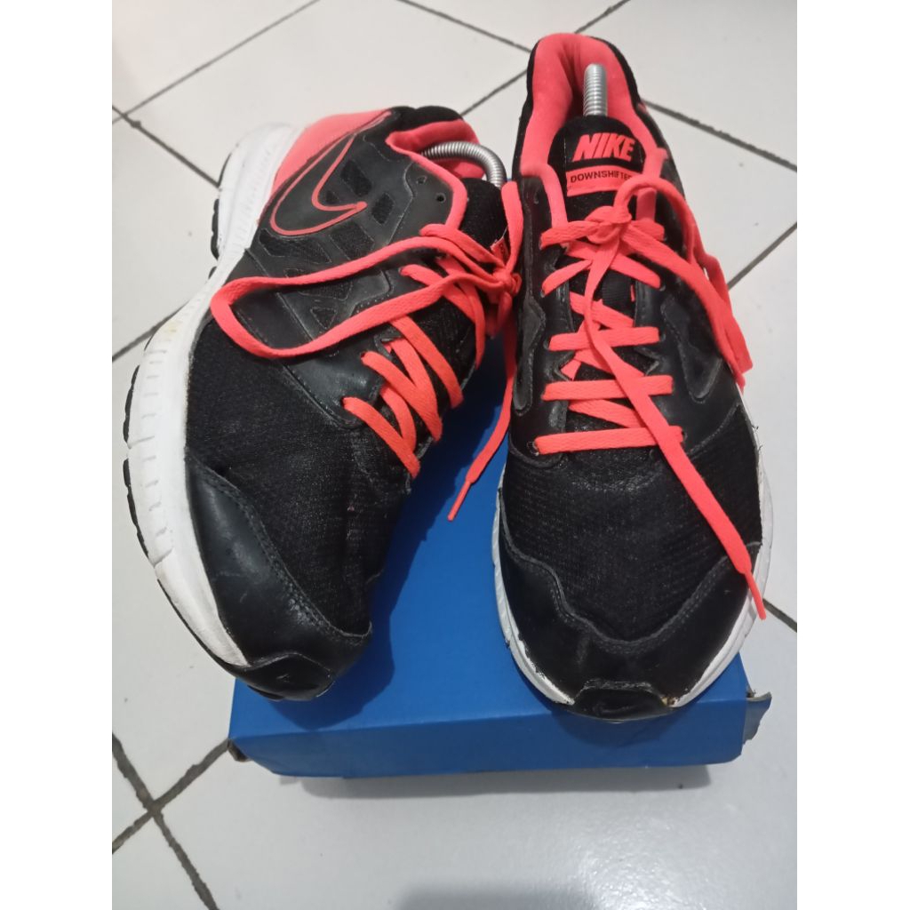 sepatu nike downshifter 6.0
