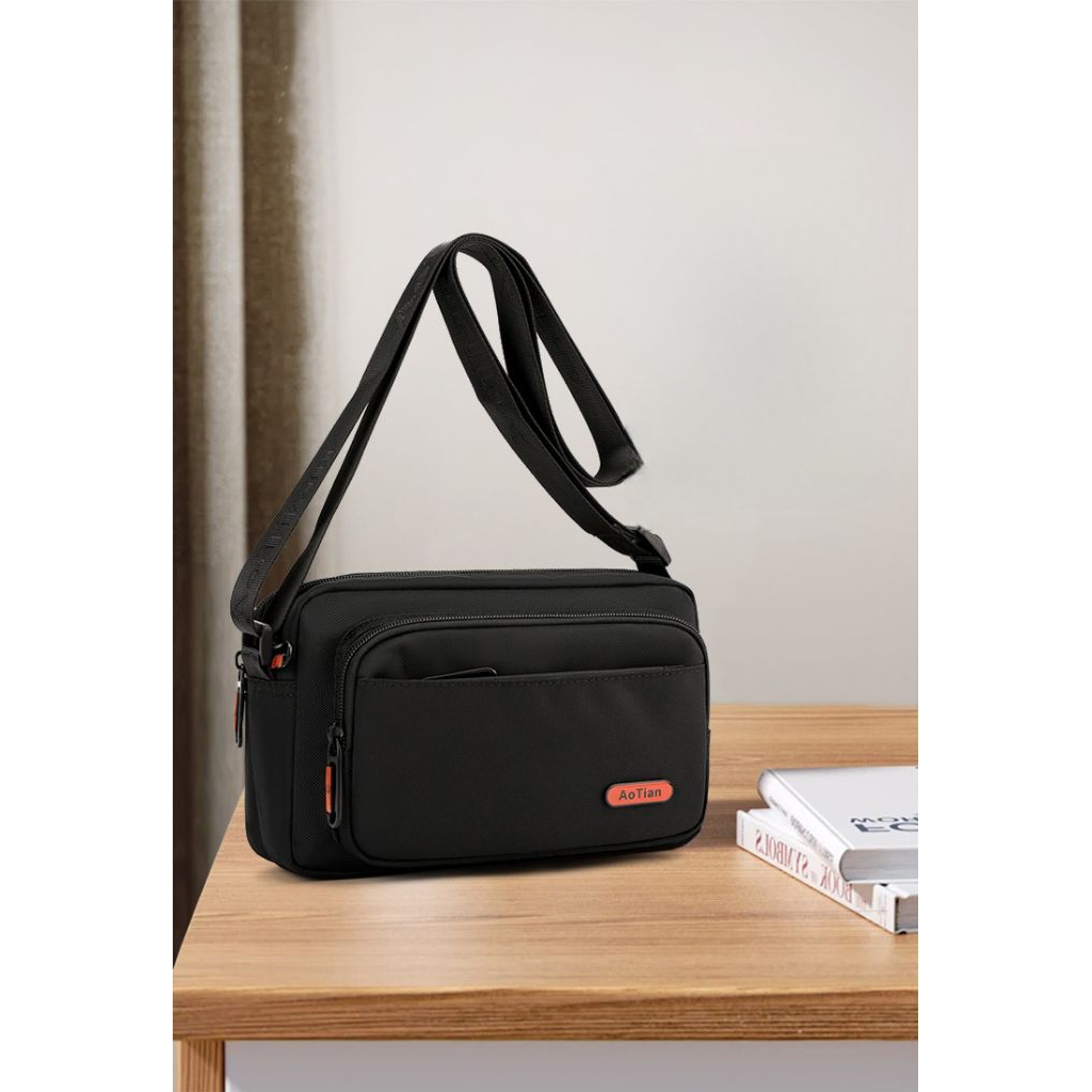 Tas Selempang Cowok Uk Kecil Simpel