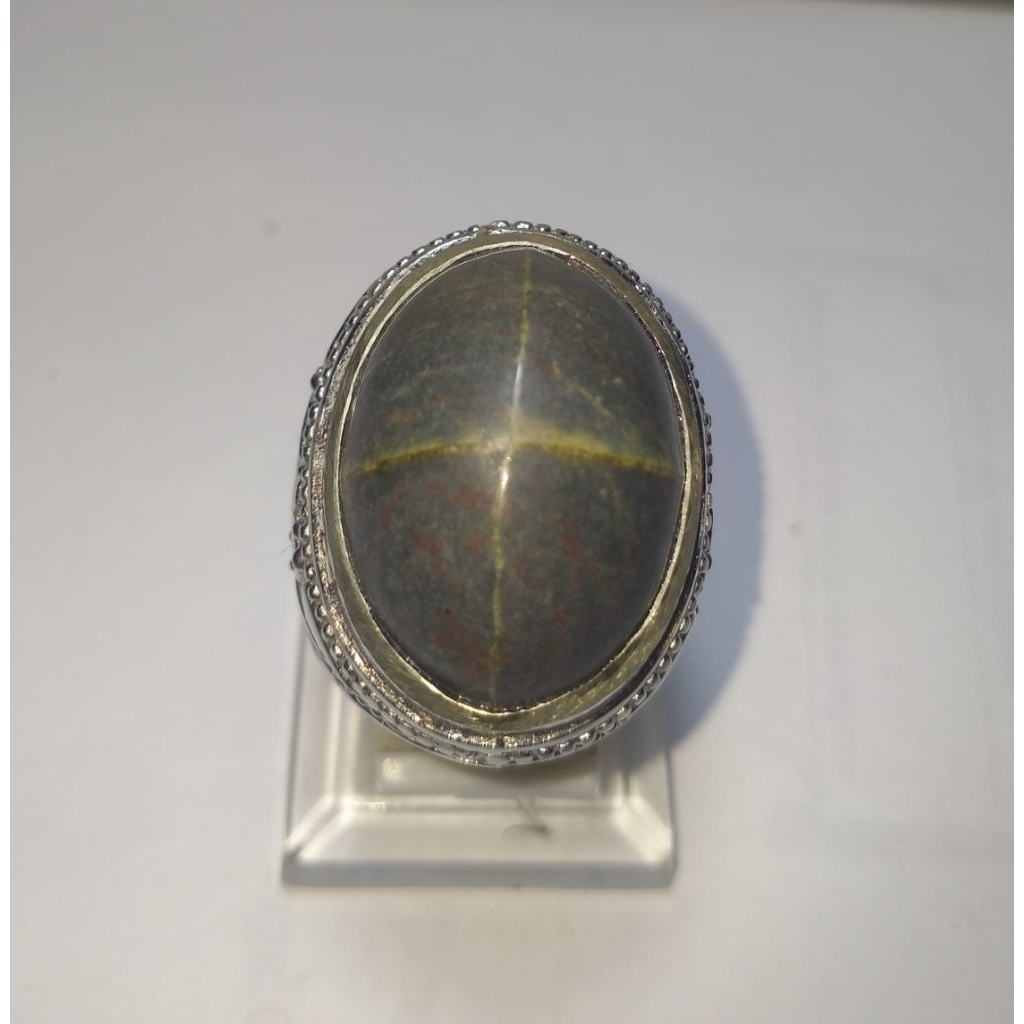 Batu tapak jalak badar besi