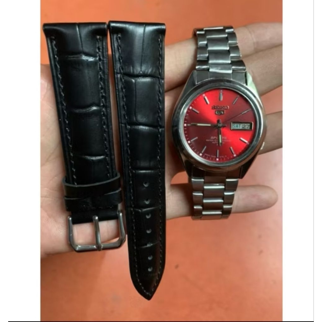 Seiko 5 Caliber 7009 Red Dial Original