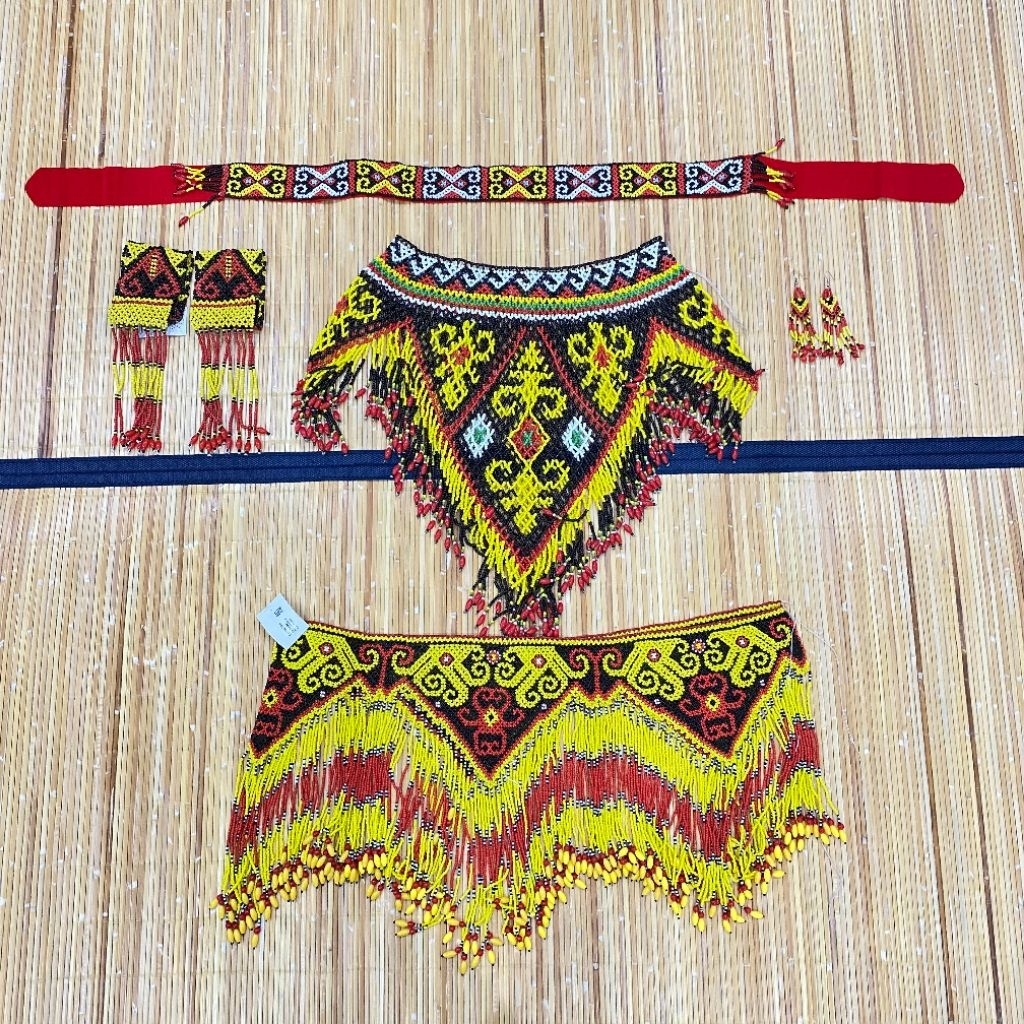 AKSESORIS MANIK PREMIUM KHAS DAYAK,SET AKSESORIS TERATAI MANIK DAYAK, AKSESORIS BAJU ADAT DAYAK PREM