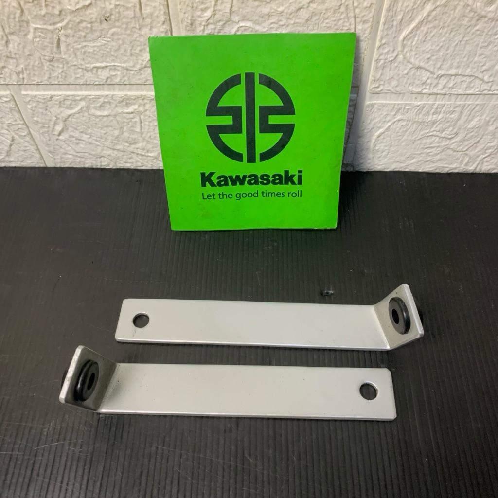 Breket Sayap Radiator Gambot Ninja SS, R, KIS