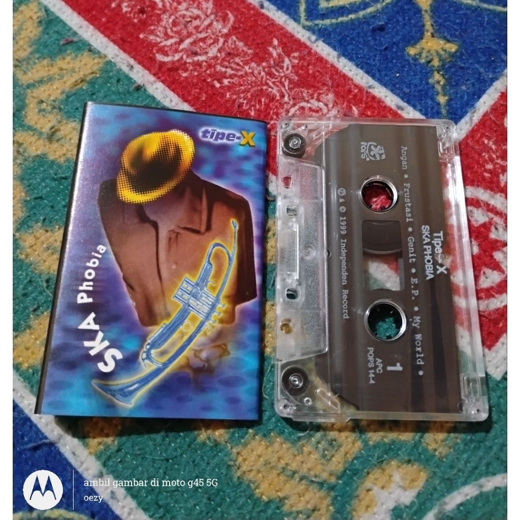 Kaset pita Tipe-X ~ ska phobia