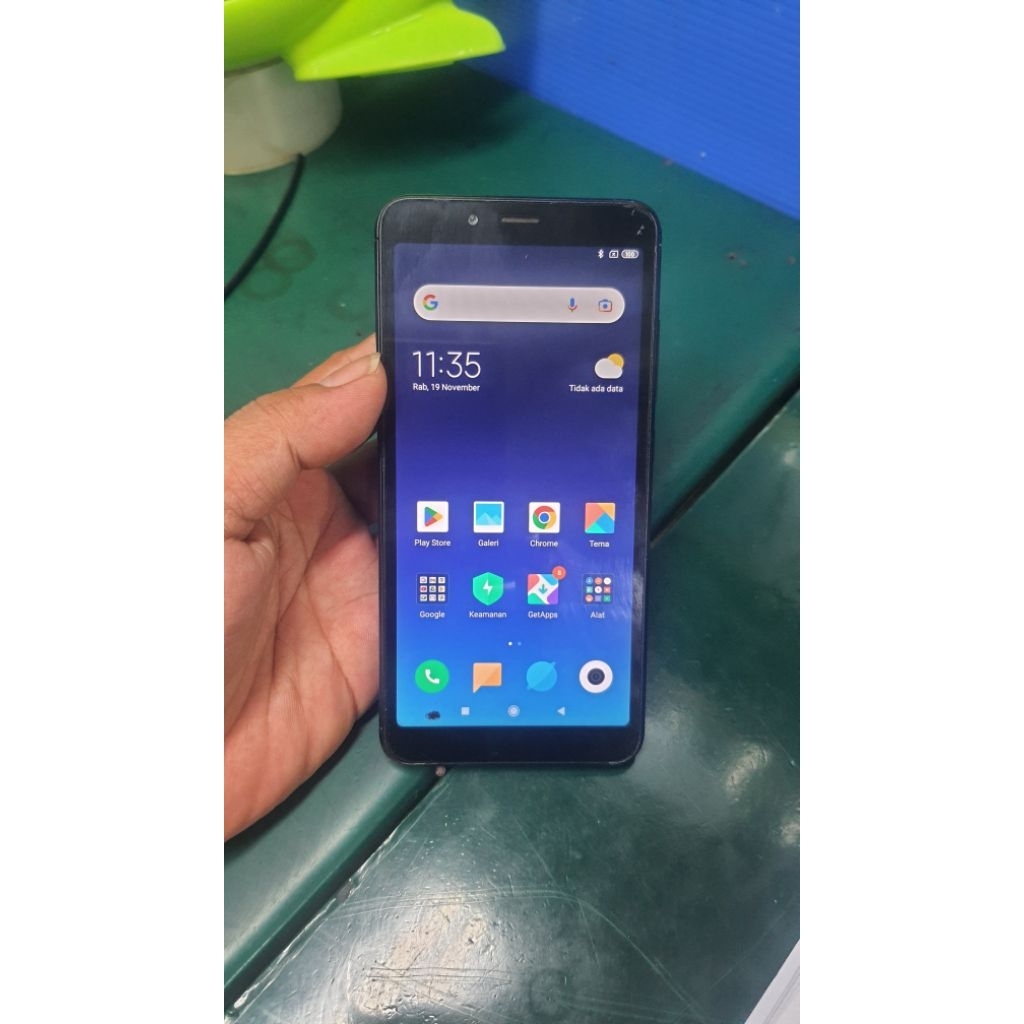 Hp seken Redmi 6A ram 2/16gb minus dikit