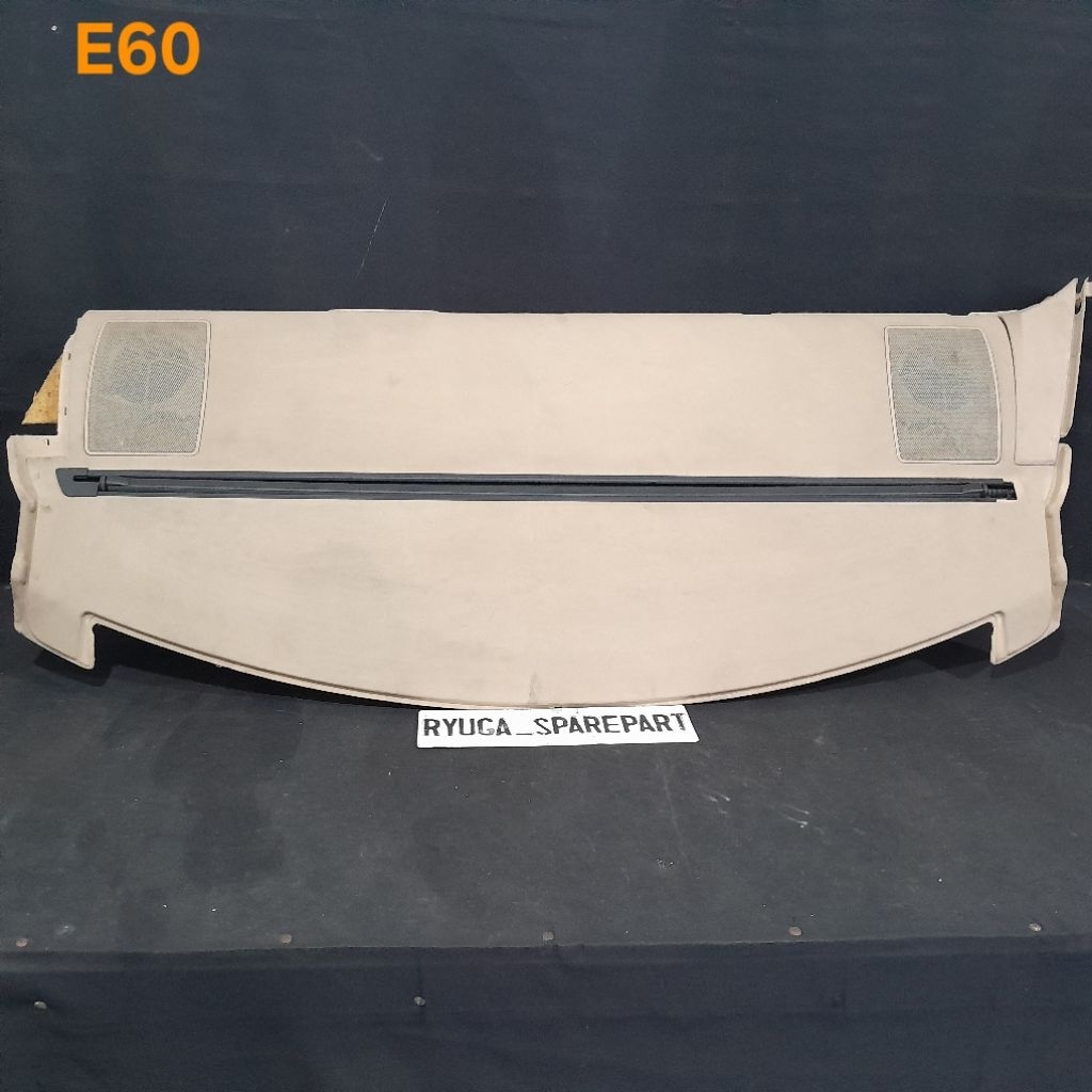 Trim Dek Jok Belakang Beige + Krey Tirai Motor Electrik Original BMW E60 Seri 5 7069503