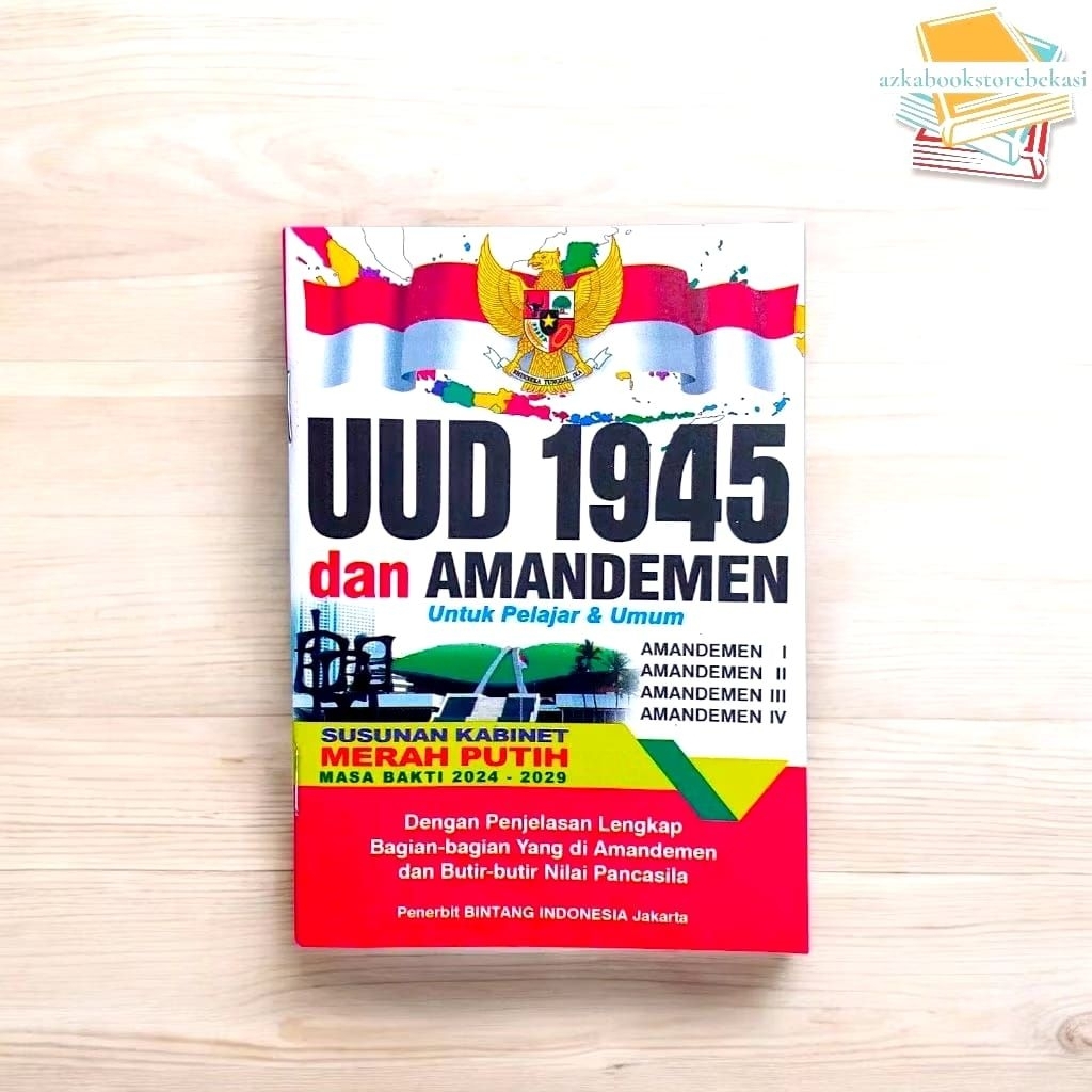 Buku UUD 45 (UK A5)ukuran buku tulis
P 21 cm, L 15 cm
di lengkapi dengan : 
- UUD 45, dari waktu ke 