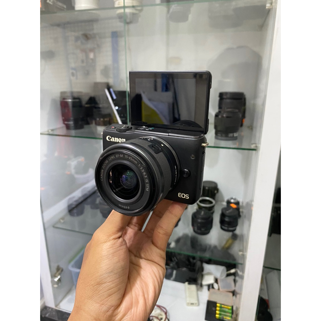 Canon Eos m10