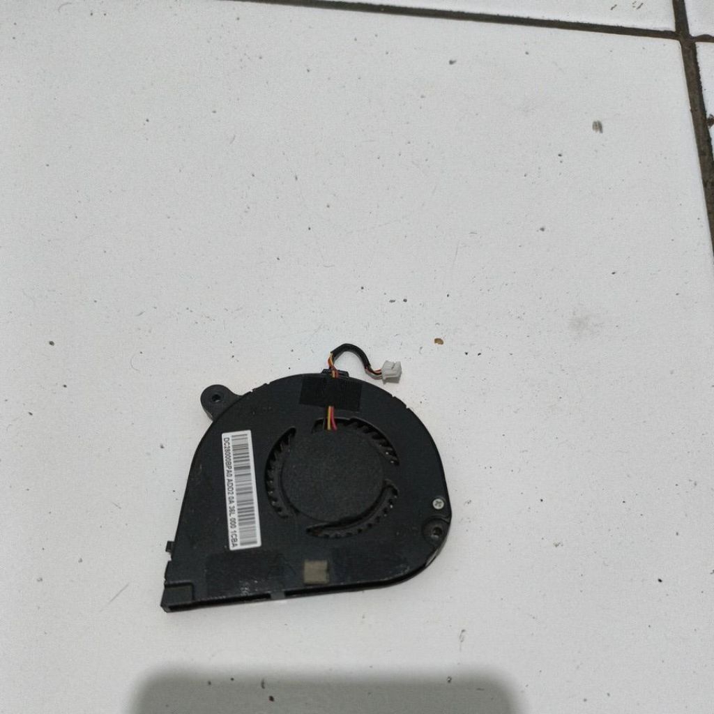 Acer aspire AO756 fan