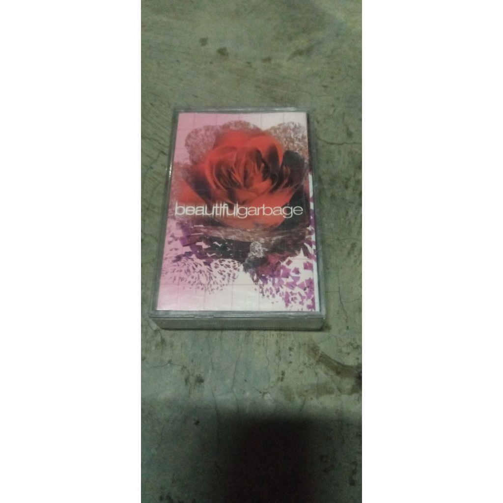 kaset pita Garbage Beautiful Garbage Cover bagusPita aman