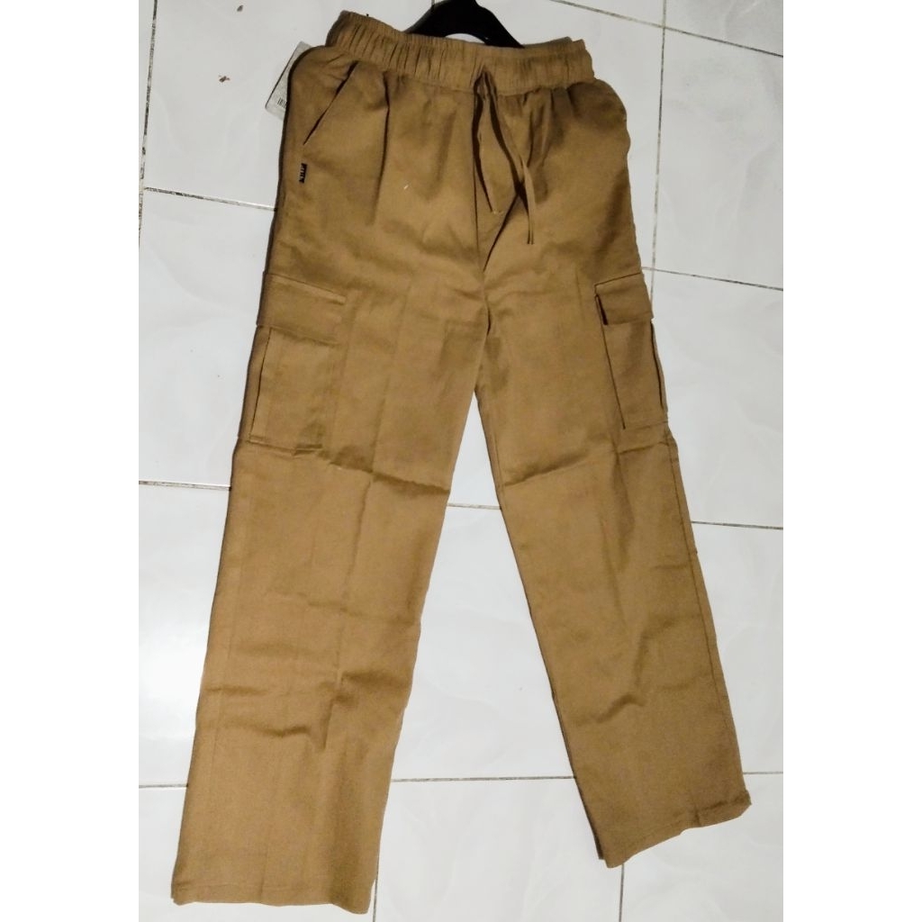 Celana kargo Cewek Coklat