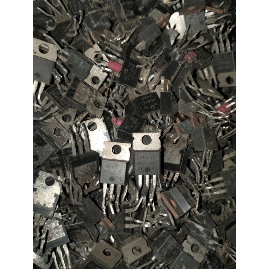 mosfet iRf 840 kecil