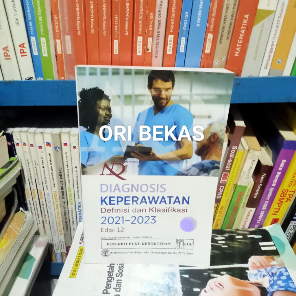 Buku DIAGNOSIS KEPERAWATAN Definisi dan Klasifikasi 2021- 2023 EDISI 12  Penerbit Buku Kedokteran