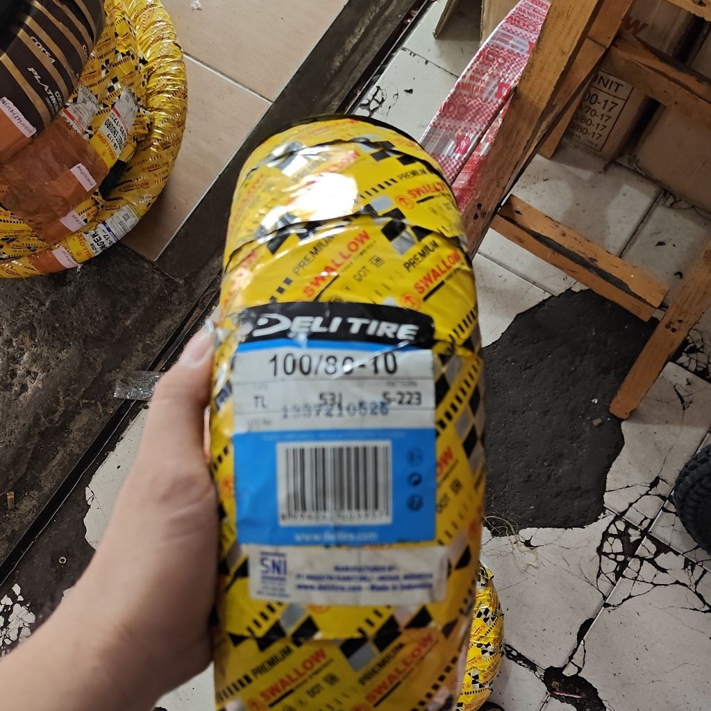 ban luar swallow tubeless 100/80-10 s223
