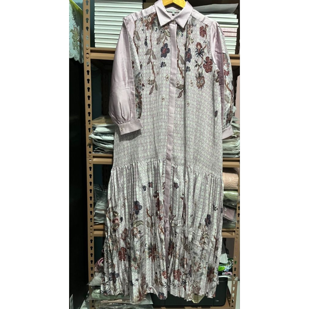 Benang Jarum BJ x Raisa Festive Finesse Pleated Dress Pink size M Mono Monogram Gamis Baju Muslim Le