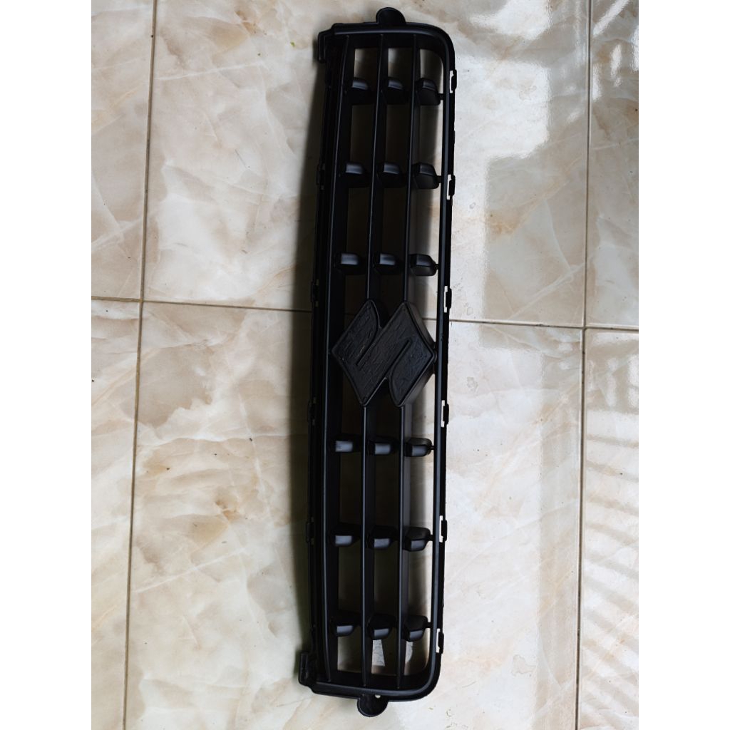 Grill Grille suzuki splash original