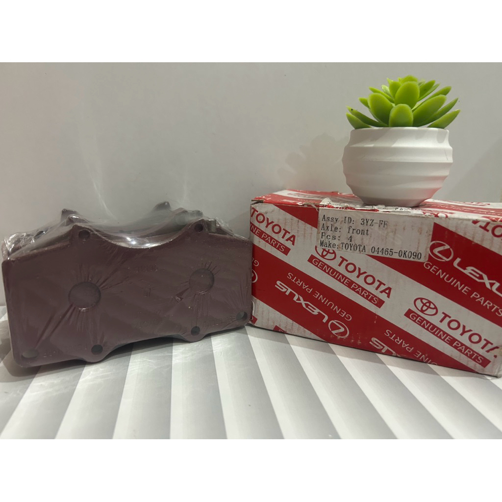 Kampas Rem Depan Brake Pad 04465-0K090 Fornuter Depan