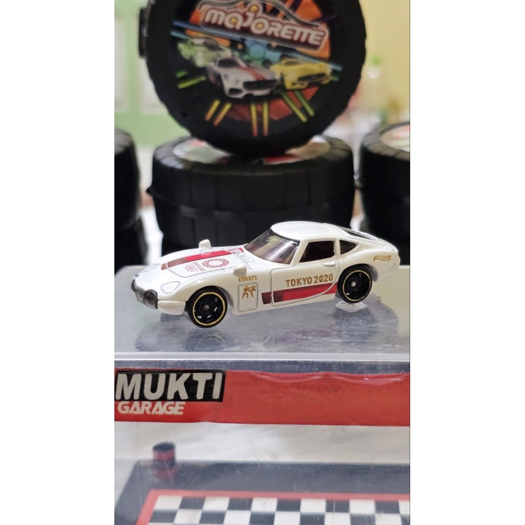 Hot Wheels Toyota 2000 GT Loose