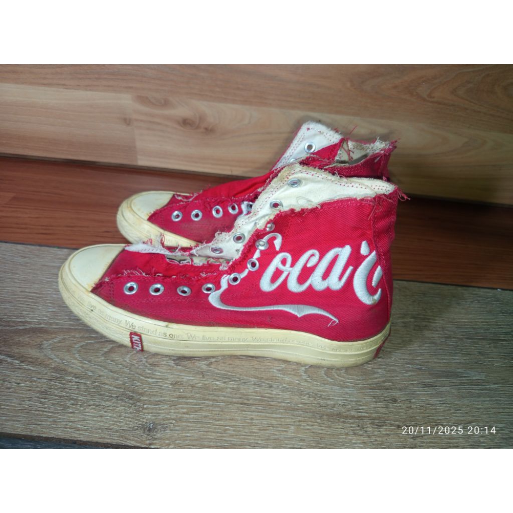 sepatu Converse x cocacola x kith second