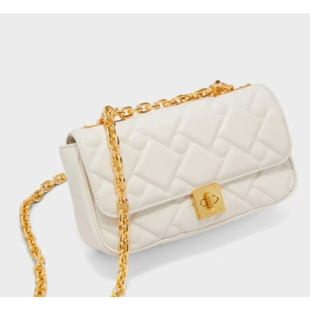 Tas Charles and Keith Pillow putih