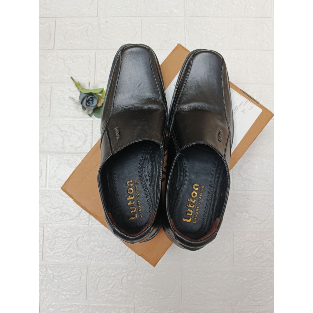 preloved sepatu kerja pria size 41