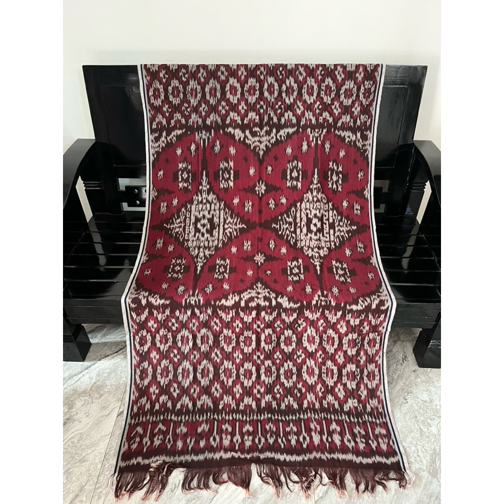 Saput bali tenun blanket
