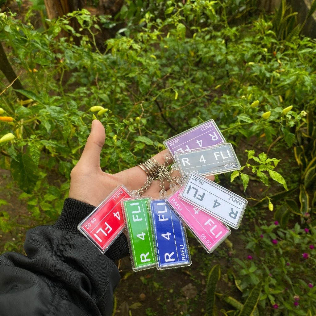 Gantungan Kunci Akrilik Kalcer /Gantungan Kunci Plat Nomor/Custom Tulisan